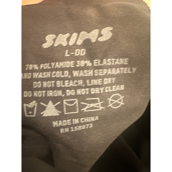 Skims Black  Bralette naked Scoop Neck Comfortable Everyday Support L-DD bra - Picture 5 of 5